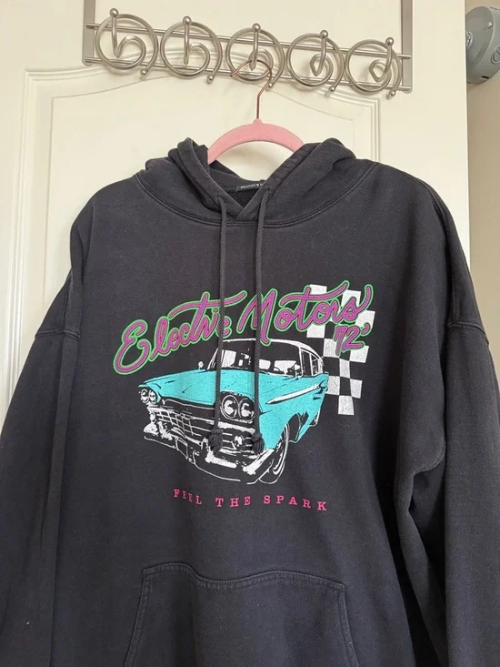 Brandy Melville | John Galt | Electric Motors | Hoodie - Picture 4 of 16